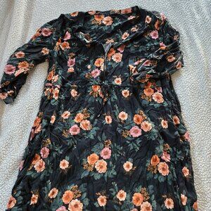 Supe cute floral Torrid dress size 2